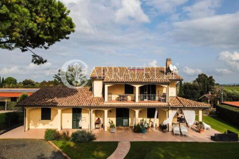Bellissimo casale a 