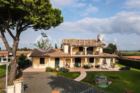 Bellissimo casale a 