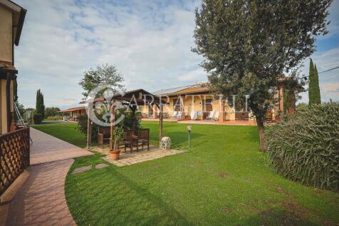 Bellissimo casale a 