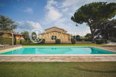 Bellissimo casale a 