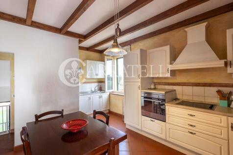 Bellissimo casale a 