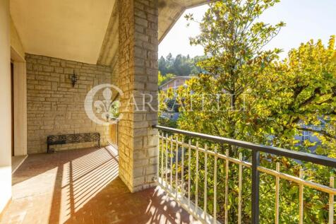 Villa con vista Pano