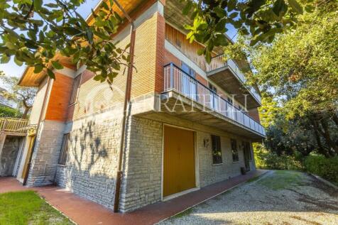 Villa con vista Pano