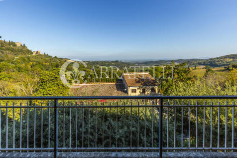 Villa con vista Pano