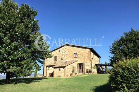 Casale in pietra con