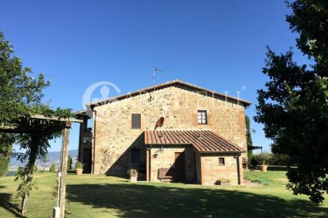 Casale in pietra con