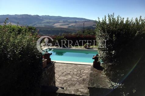 Casale in pietra con
