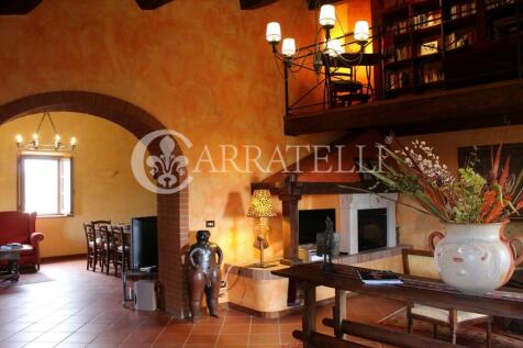Casale in pietra con