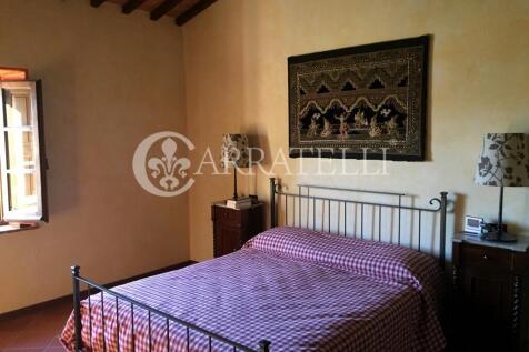 Casale in pietra con