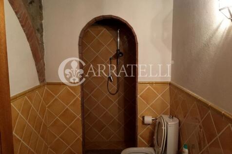 Casale in pietra con