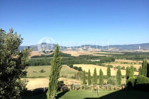 Casale in pietra con