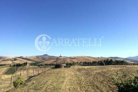 Casale in pietra con