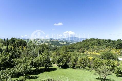 Casale sulle colline