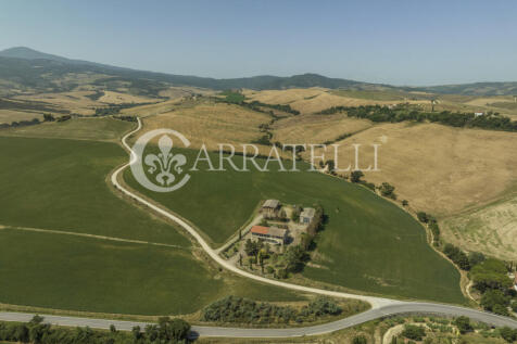 Casale con annessi i