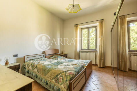 Casale con annessi i