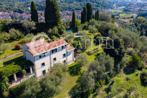 Moderna villa con pi