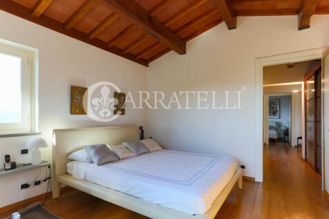 Moderna villa con pi