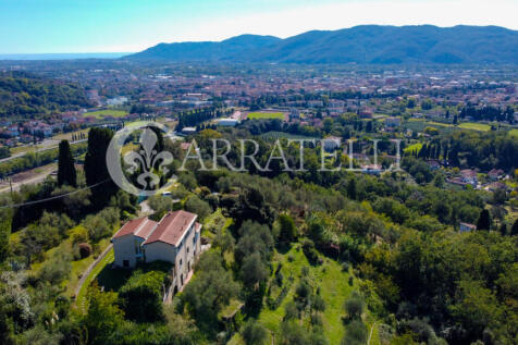 Moderna villa con pi