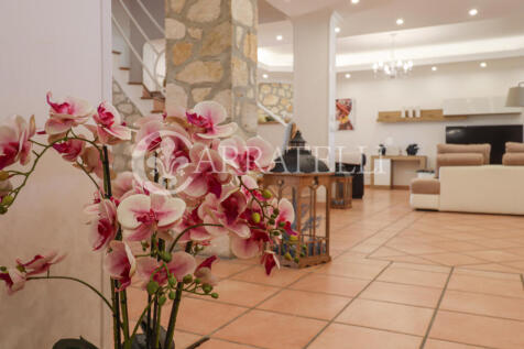 Villa di lusso front
