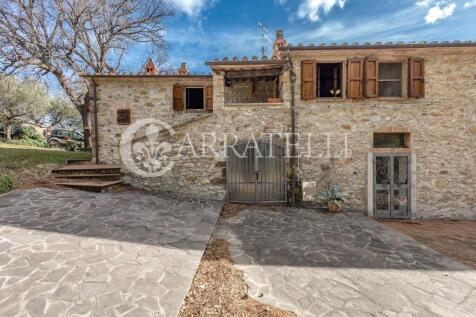Casale in pietra con