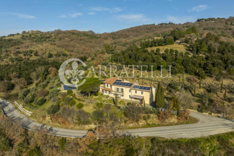 Villa sul Trasimeno 