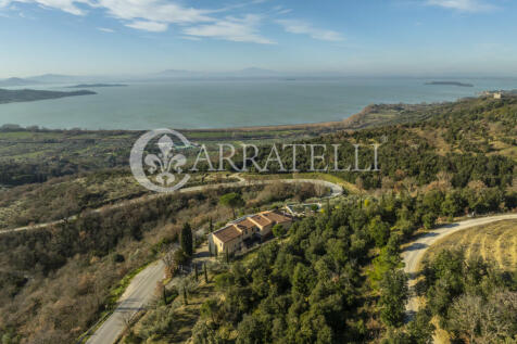 Villa sul Trasimeno 