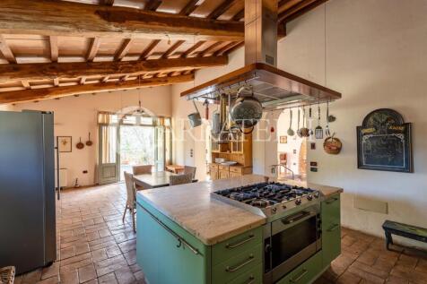 Casale da sogno tra 