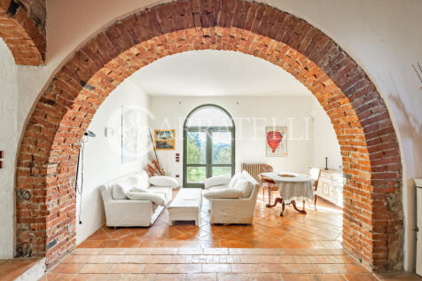 Casale da sogno tra 