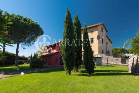 Casale con parco e p