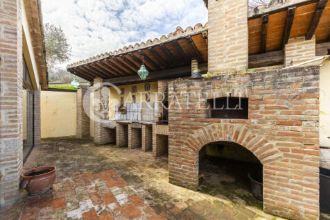 Todi stupenda propri