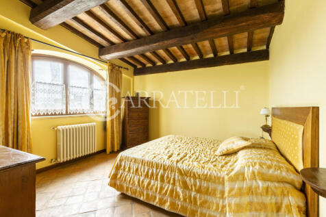 Todi stupenda propri