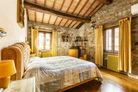 Todi stupenda propri