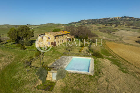 podere toscano in pi