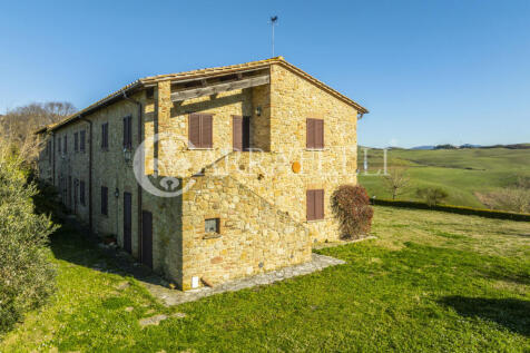 podere toscano in pi
