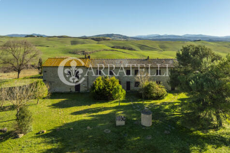 podere toscano in pi