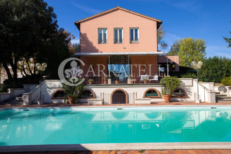 Tenuta con piscina e