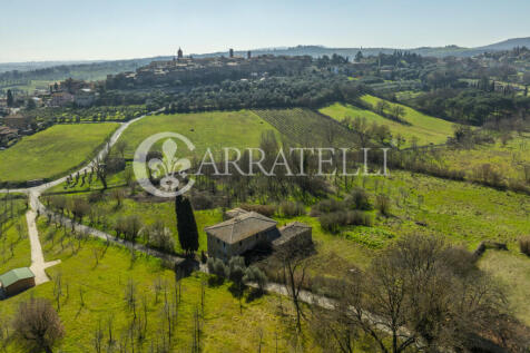 Rudere con annessi t