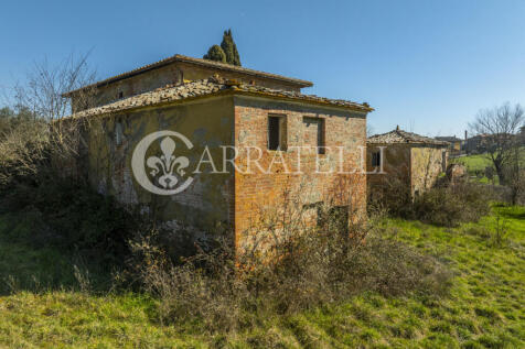 Rudere con annessi t