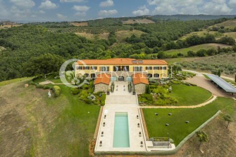 Casale con terreno e