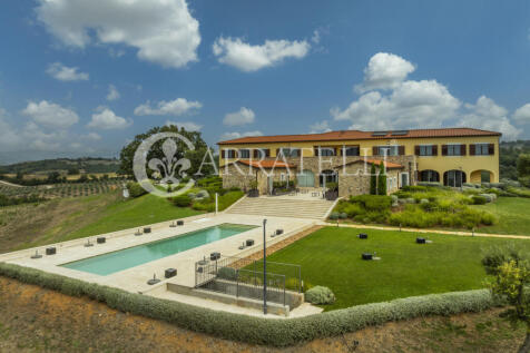 Casale con terreno e