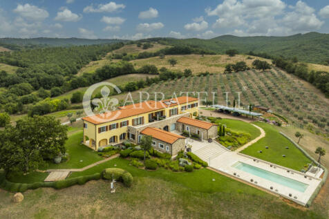 Casale con terreno e