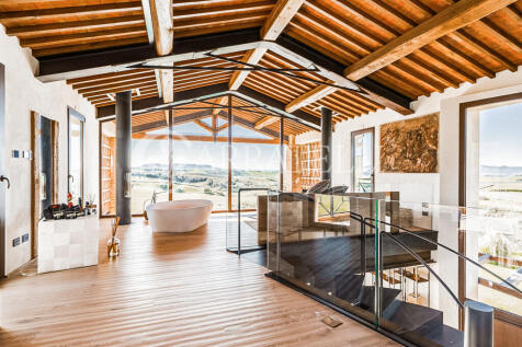 Villa con piscina ne