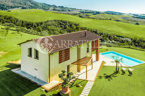 Villa con piscina ne