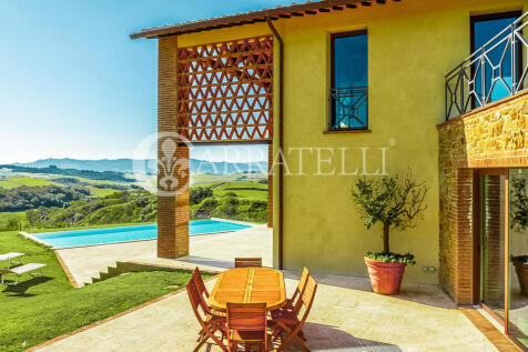 Villa con piscina ne