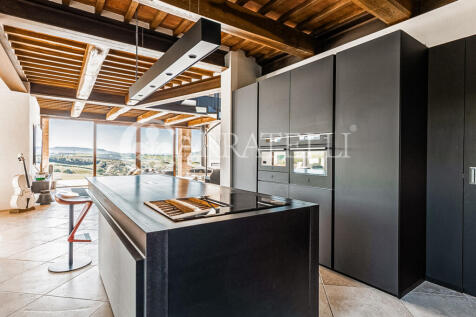 Villa con piscina ne