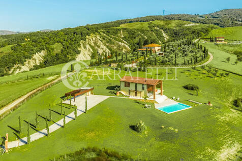 Villa con piscina ne