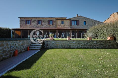 Villa con Piscina a 