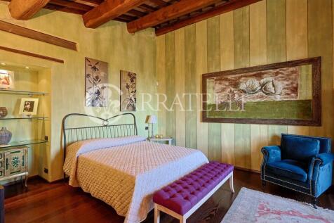 Villa con Piscina a 