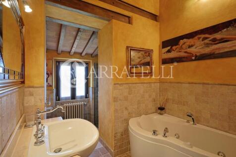 Villa con Piscina a 