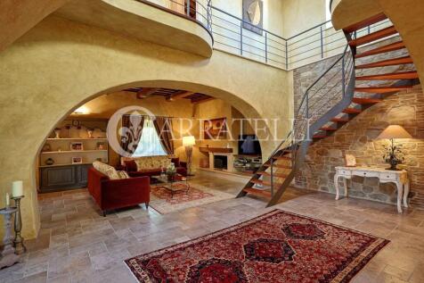 Villa con Piscina a 